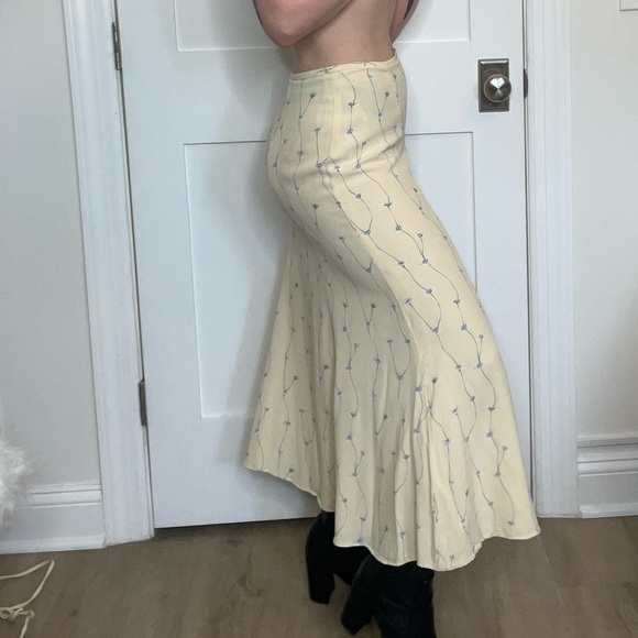 90s Spring Eggshell Skirt - Picture 6 of 10